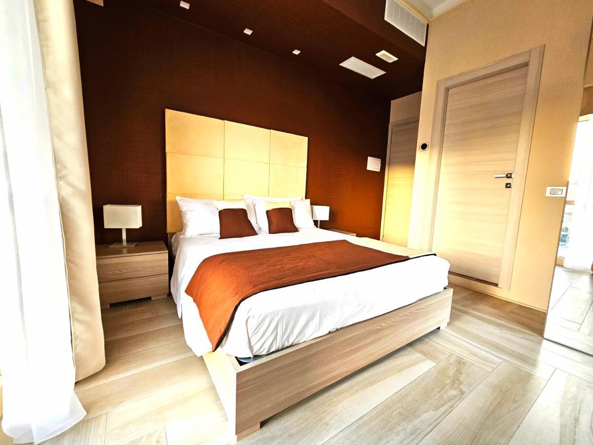 Trilogy Prestige - Central Premium Suites Lecce Kültér fotó